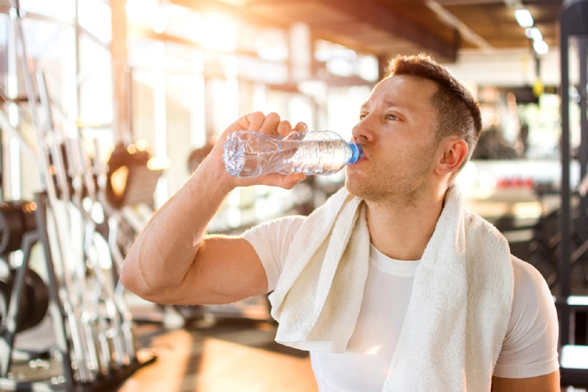 نوشیدن آب در هنگام ورزش خوبه یا بد؟