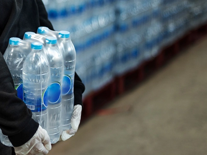 اهمیت نوشیدن آب در طول روز