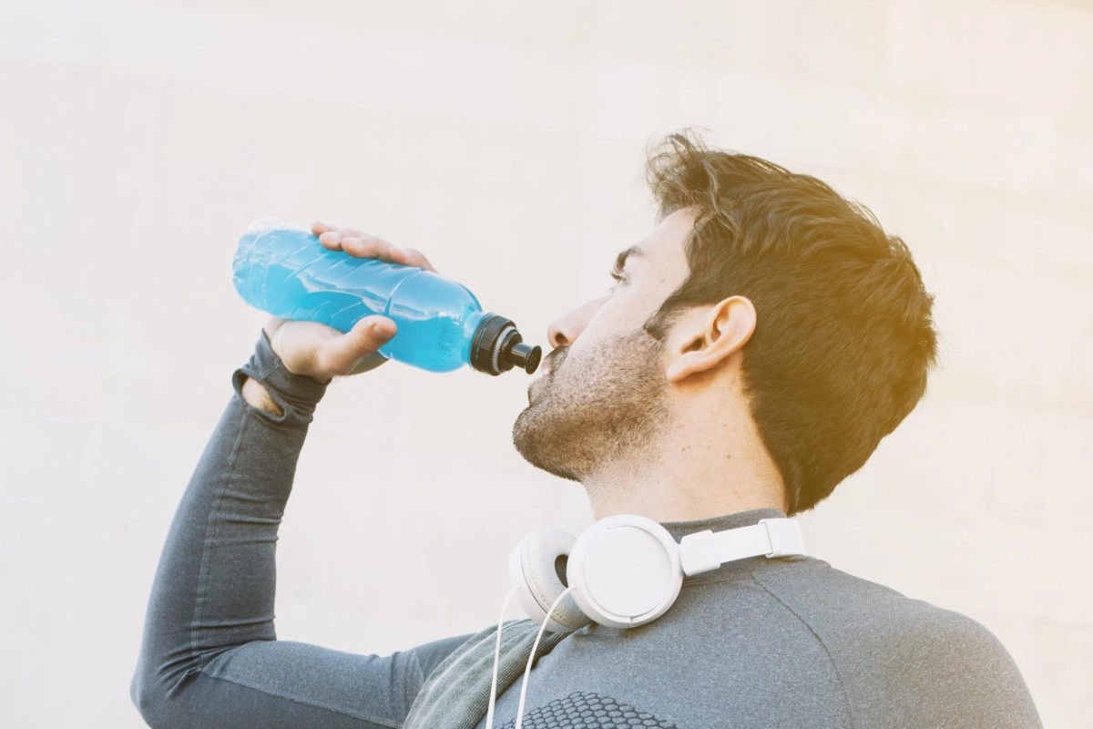 فواید نوشیدن آب برای کاهش خستگی و افزایش انرژی